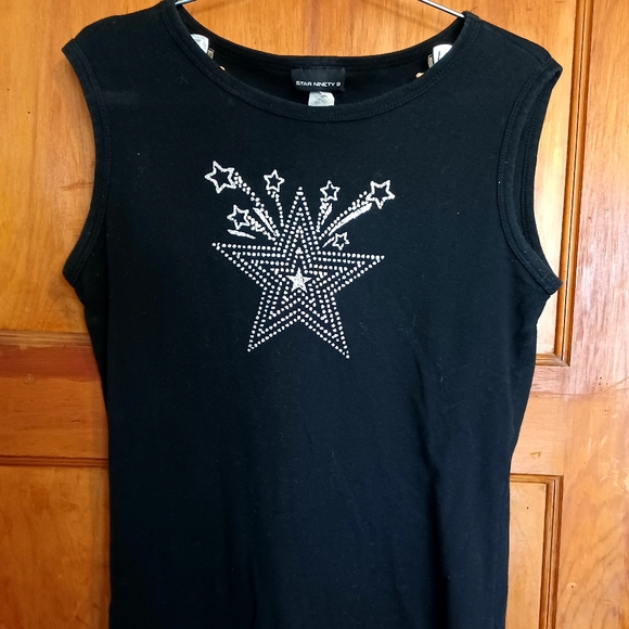 Black Star Designed Tank Top - Picture 1 of 3